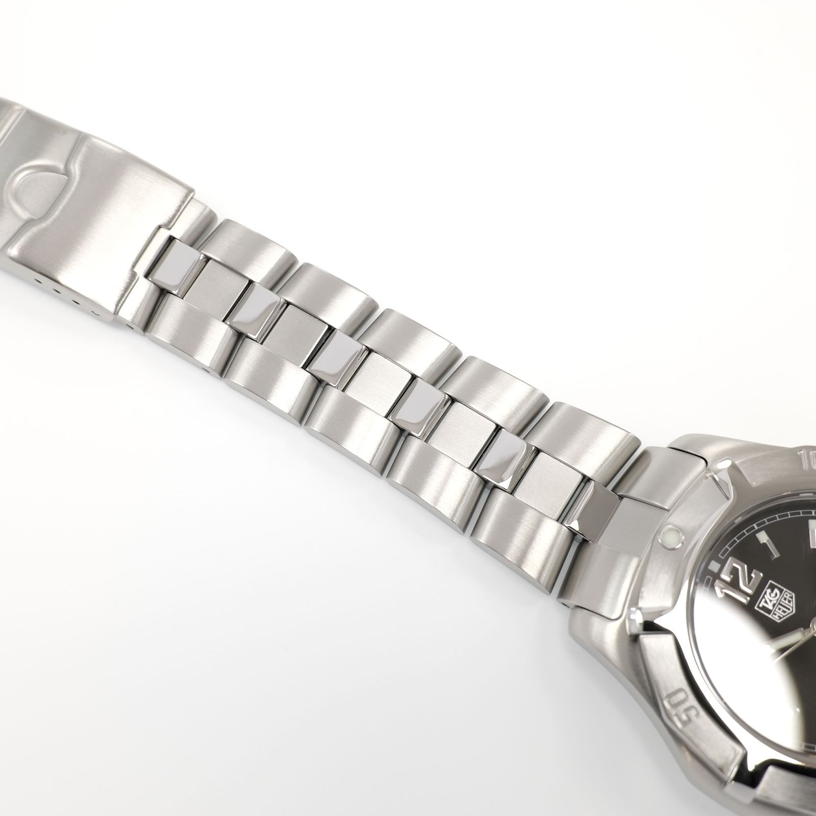 TAG Heuer 2000 Exclusive WN1110-0 stainless steel bracelet top