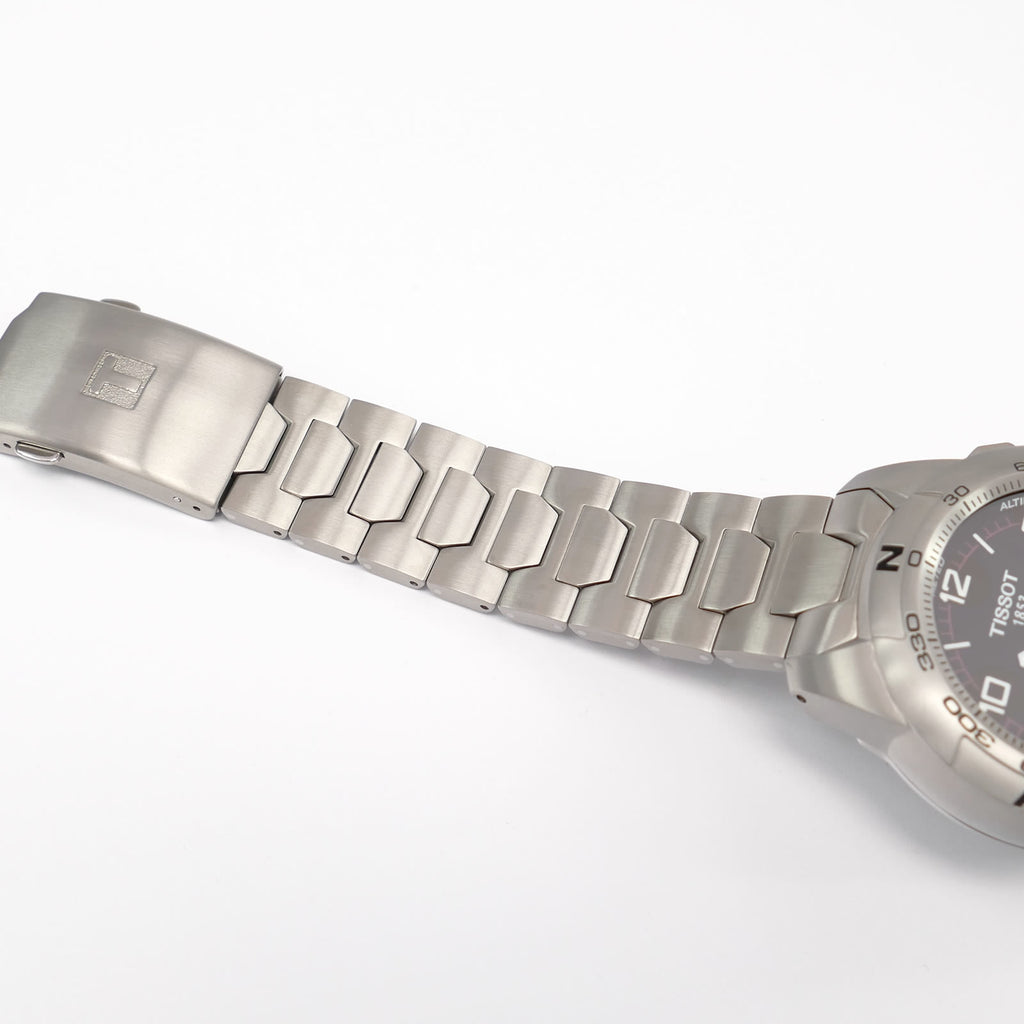 Tissot T-Touch II T047420A Titanium bracelet top