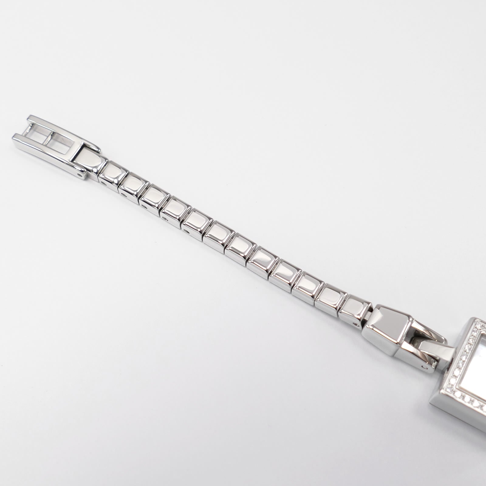 Gucci Mini G 102 stainless steel bracelet top