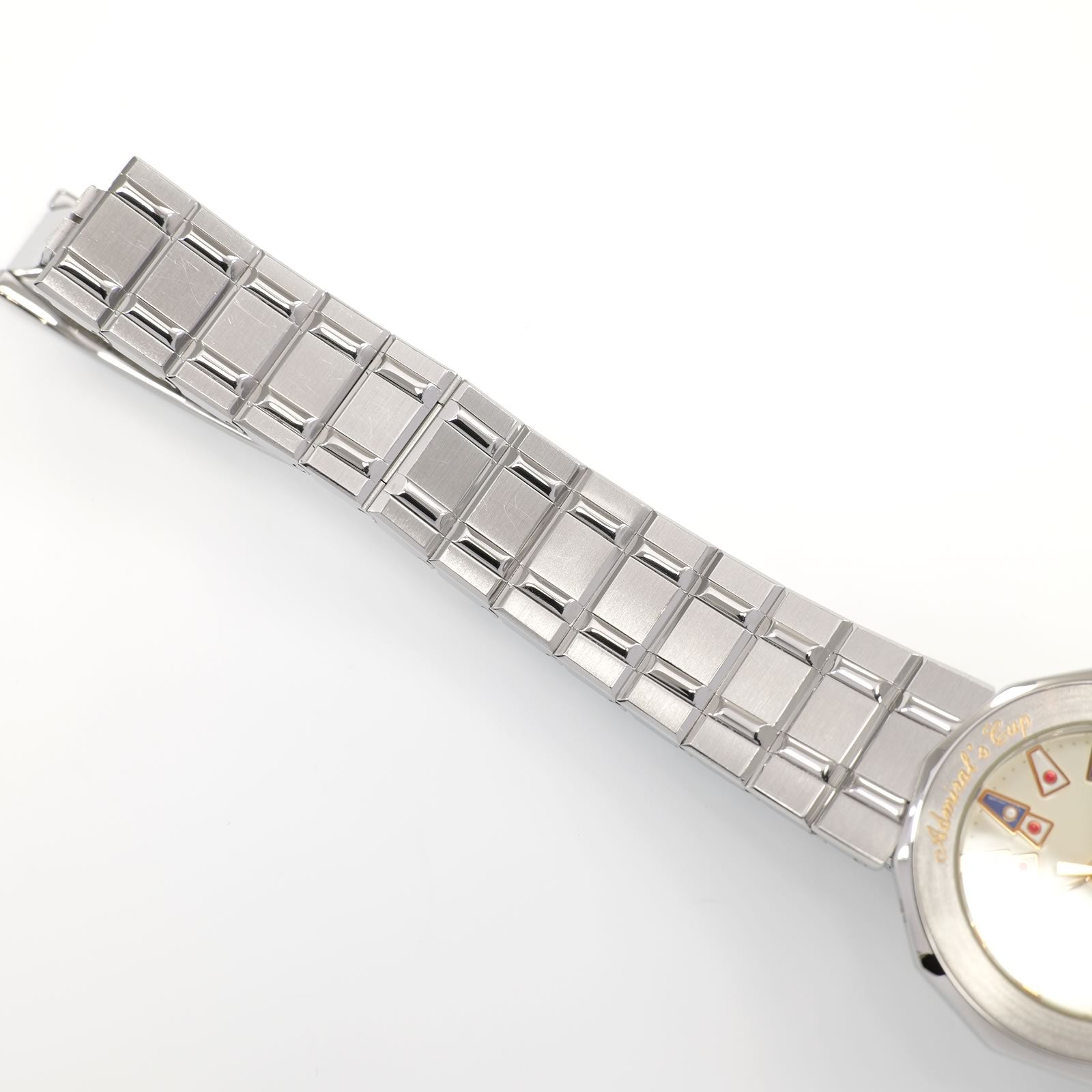 Corum Admiral's Cup 39.610.20 stainless steel bracelet top