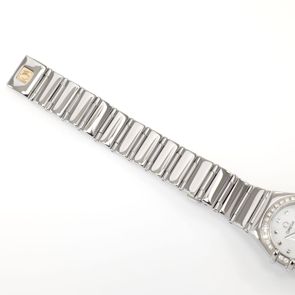 Omega Constellation 1465.71.00 stainless steel bracelet top