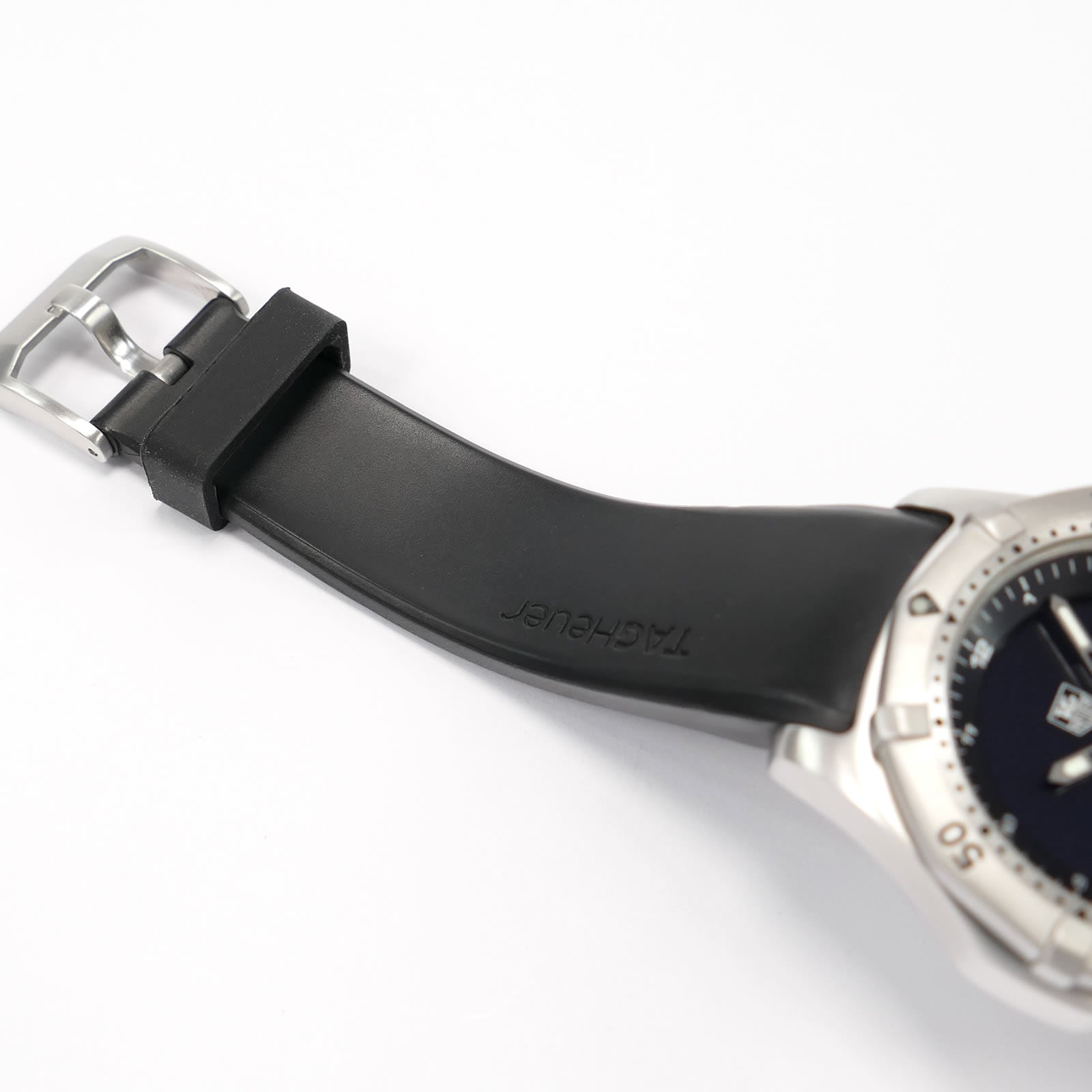 TAG Heuer 2000 Multigraph WK111A-0 black rubber strap FT8002 top