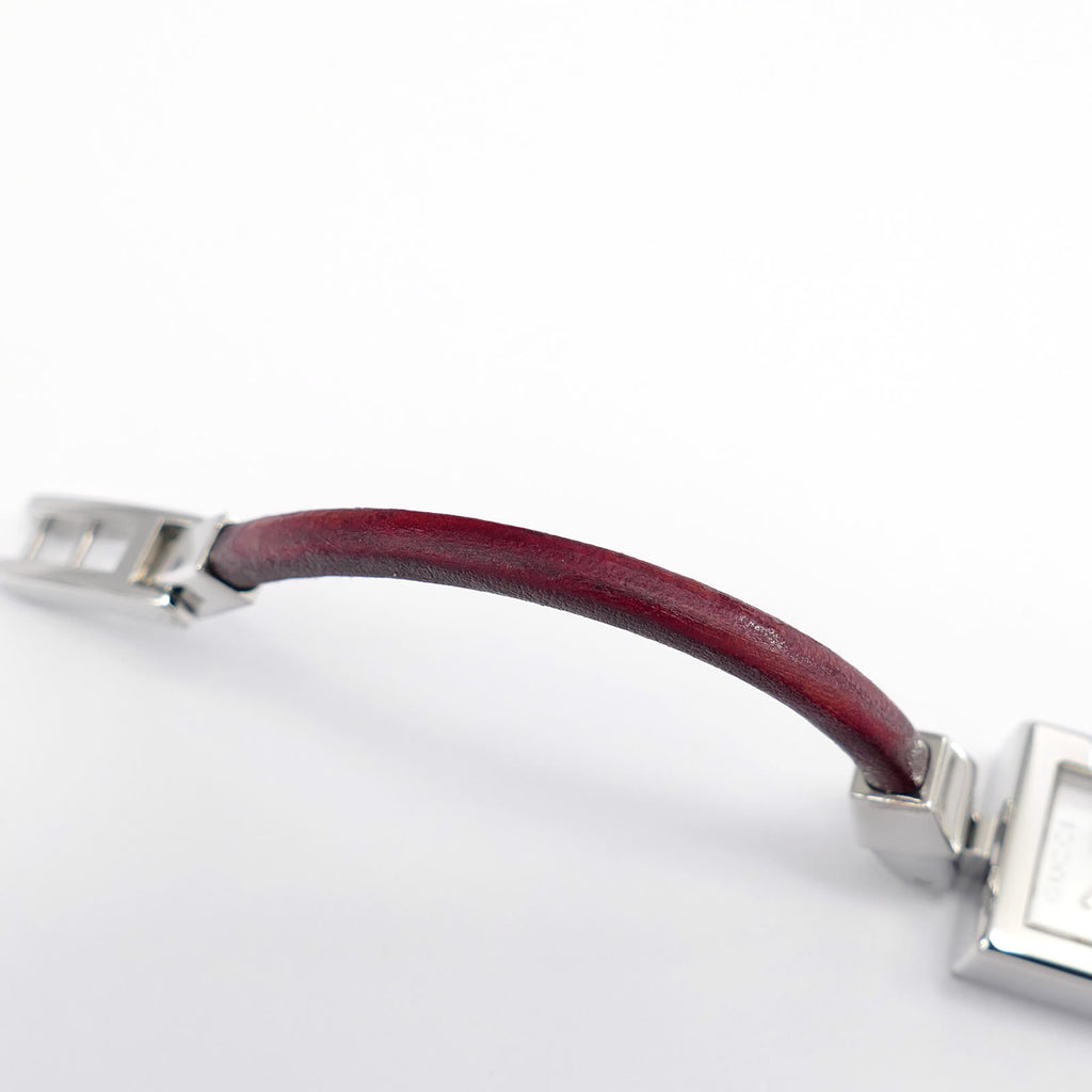 Gucci Mini G 102 red leather bangle strap top