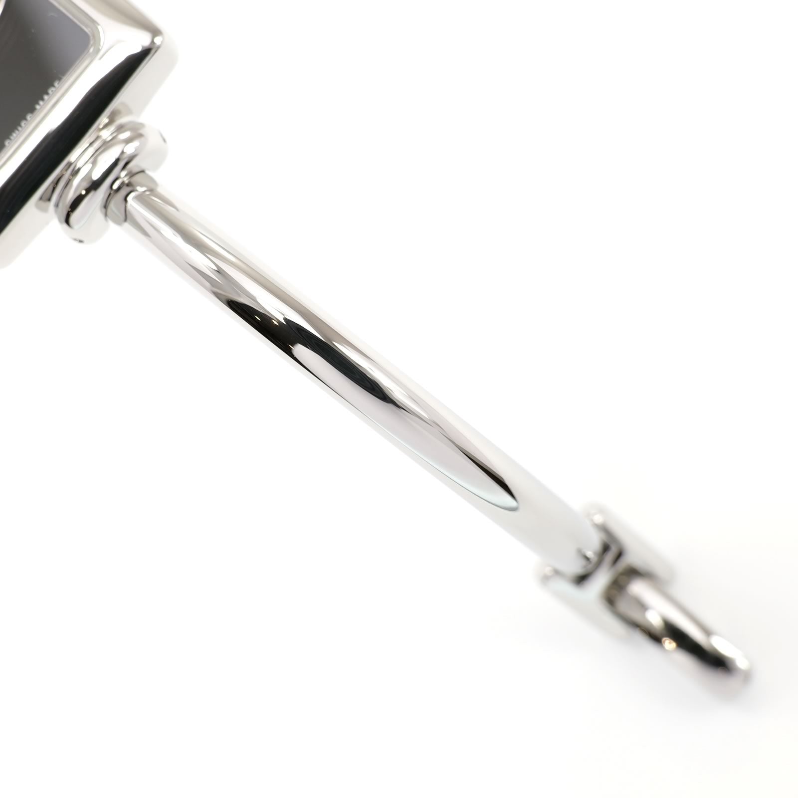 Gucci 1900L Stainless Steel bangle bottom