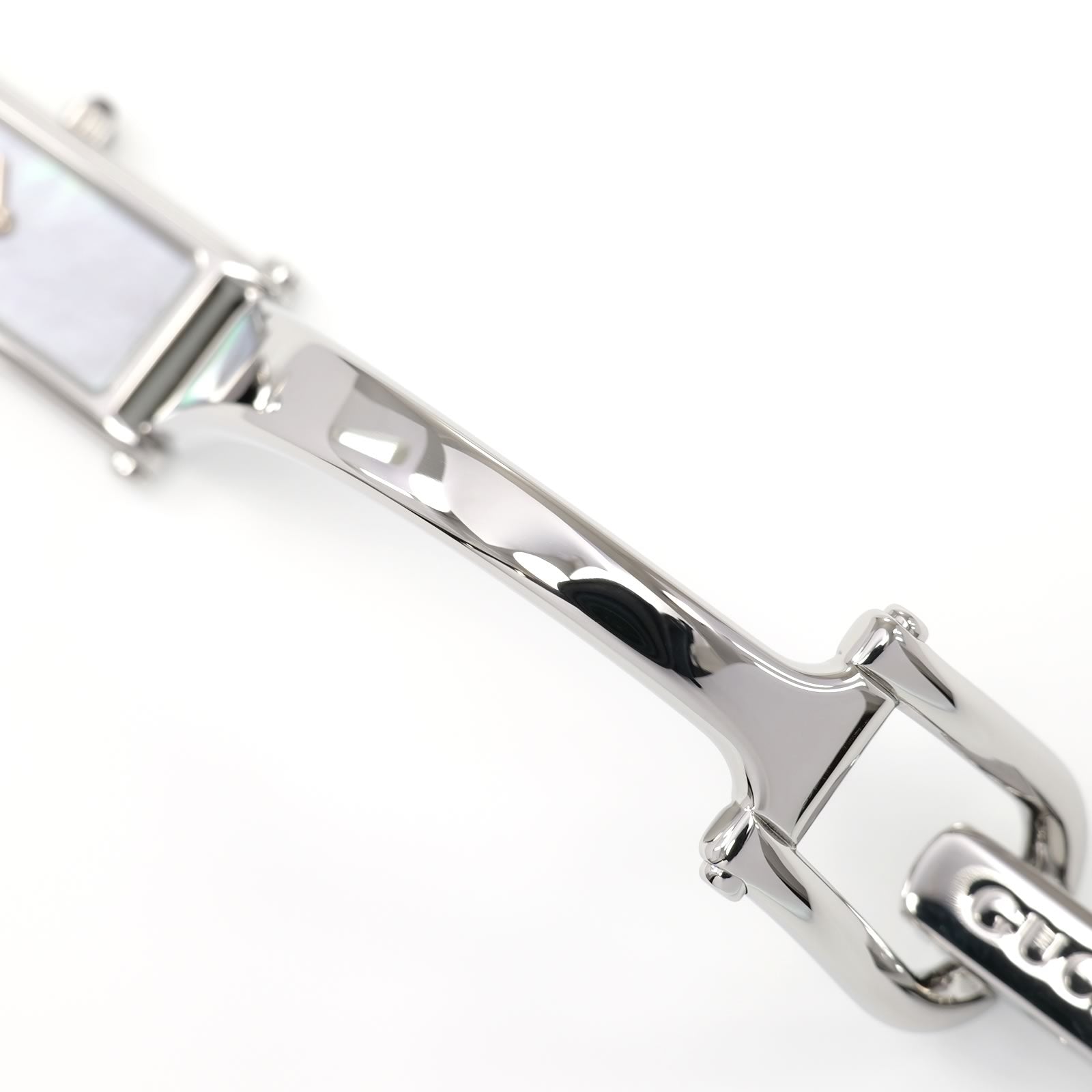 Gucci 1500L stainless steel bangle bottom
