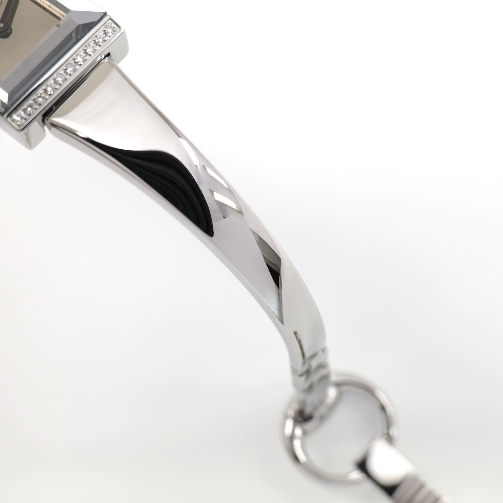 Gucci G-Frame YA128504 stainless steel bangle bottom