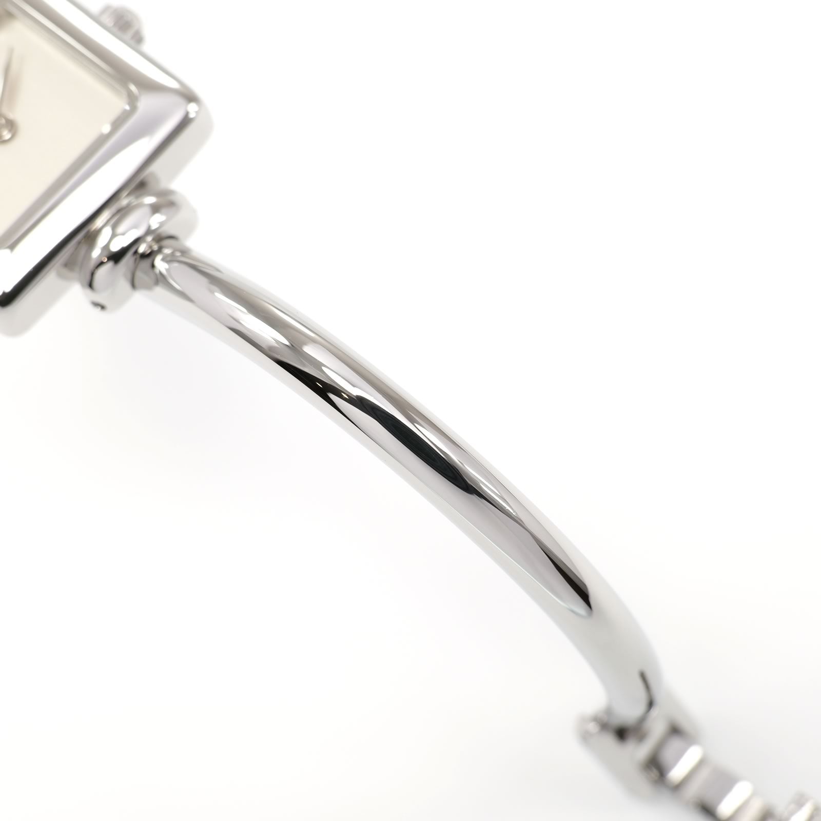Gucci 1900L stainless steel bangle bottom
