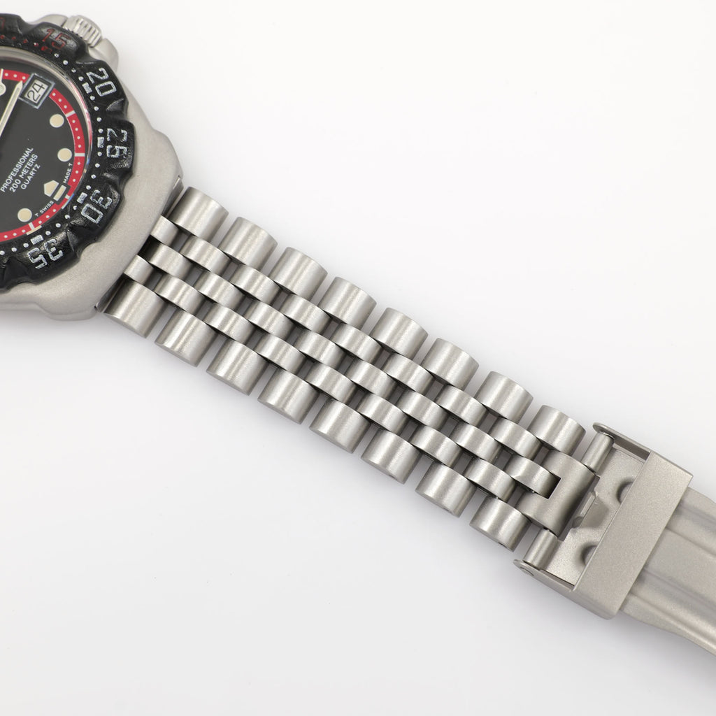 TAG Heuer Formula 1 WA1214 stainless steel bracelet bottom