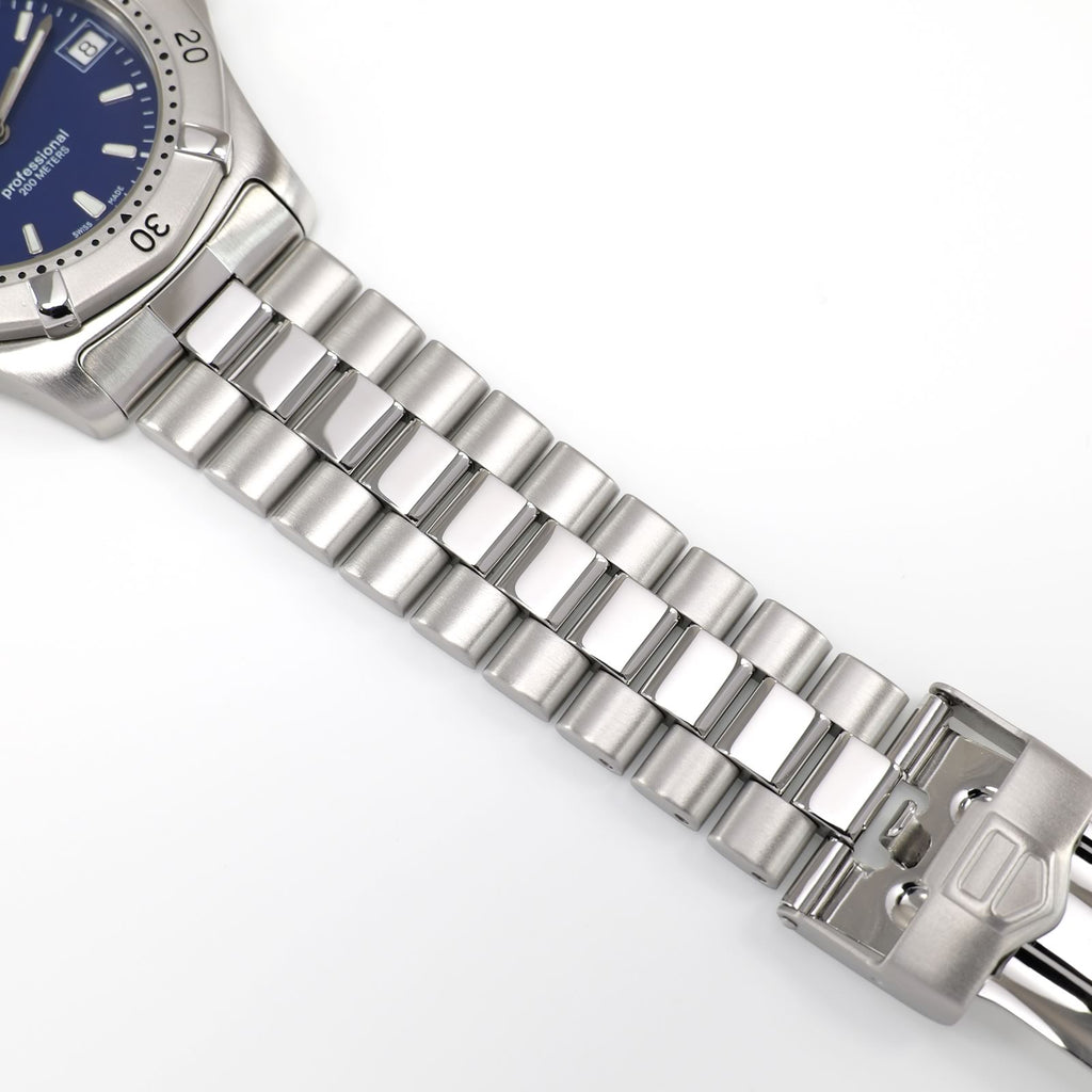 TAG Heuer 2000 WK1113-0 stainless steel bracelet bottom
