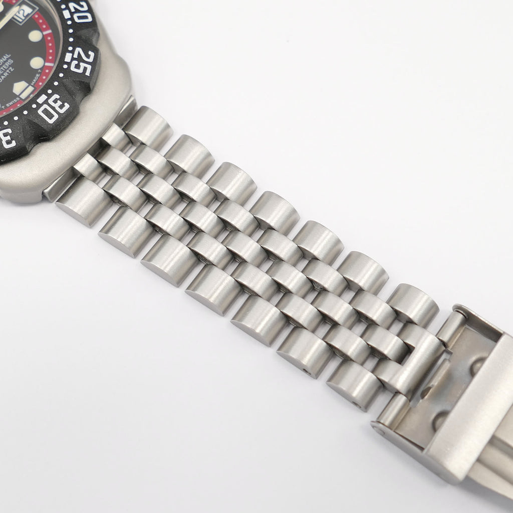 TAG Heuer Formula 1 374.513 stainless steel bracelet bottom
