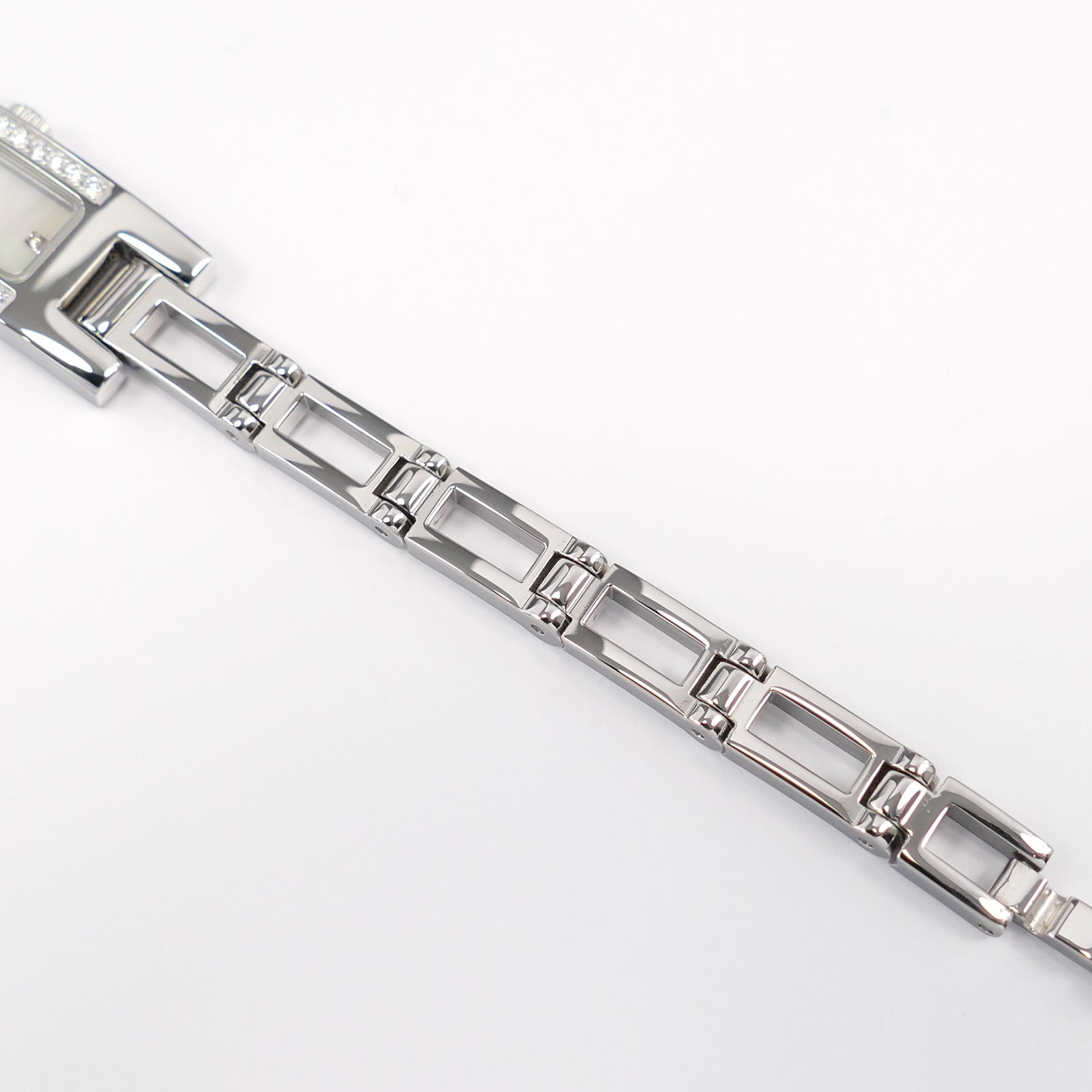 Gucci 3900L stainless steel bracelet bottom