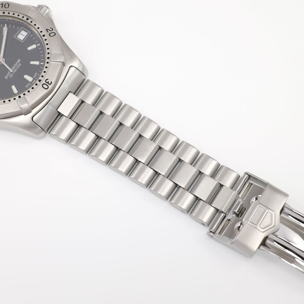 TAG Heuer 2000 WK1110-0 stainless steel BA0317 bracelet bottom