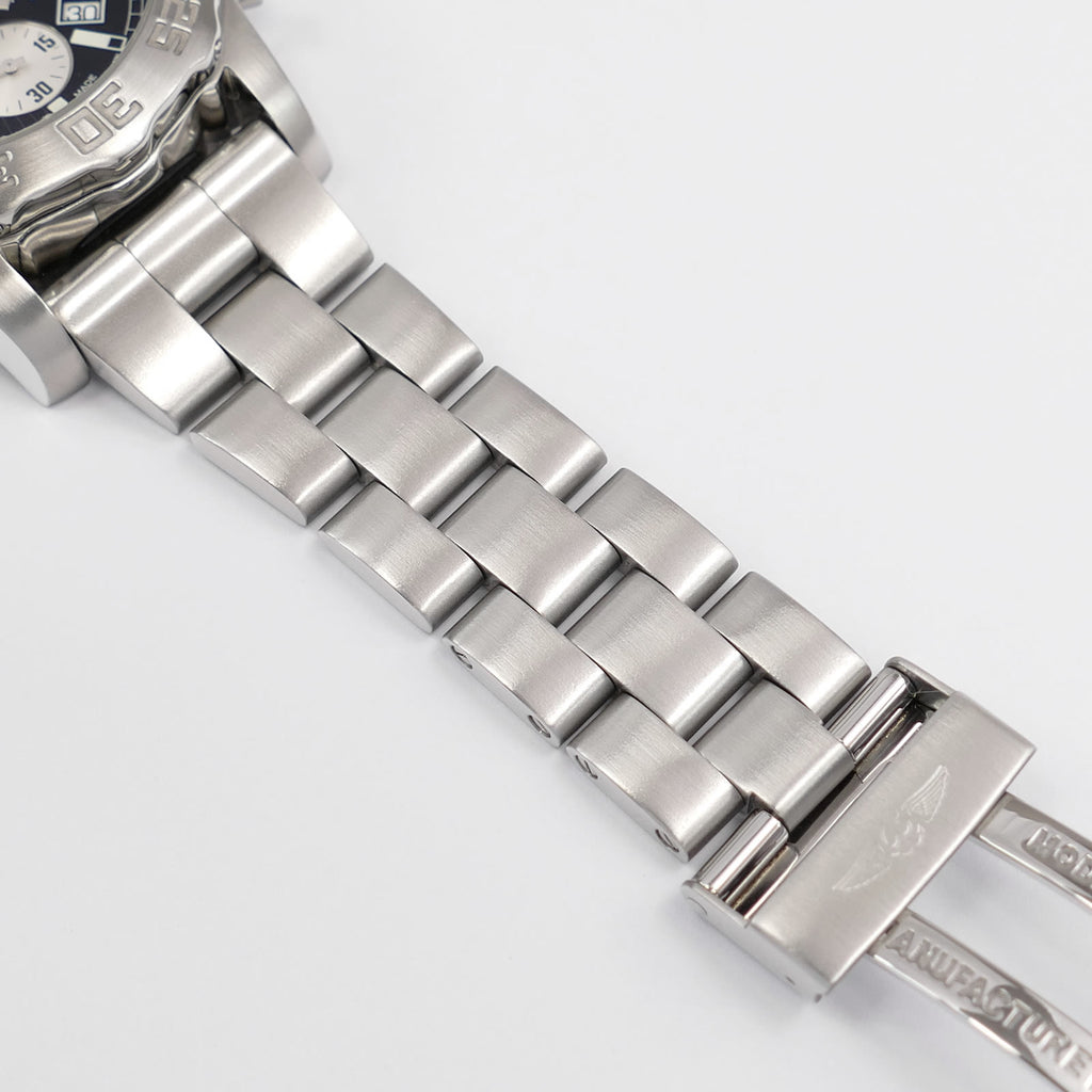Breitling Colt Chrono II A73387 stainless steel bracelet bottom