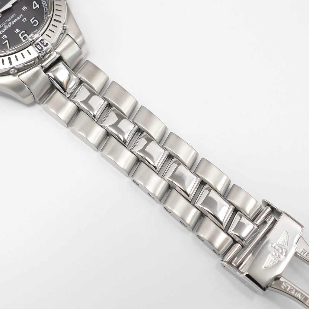 Breitling Colt Ocean A64350 stainless steel fighter bracelet bottom