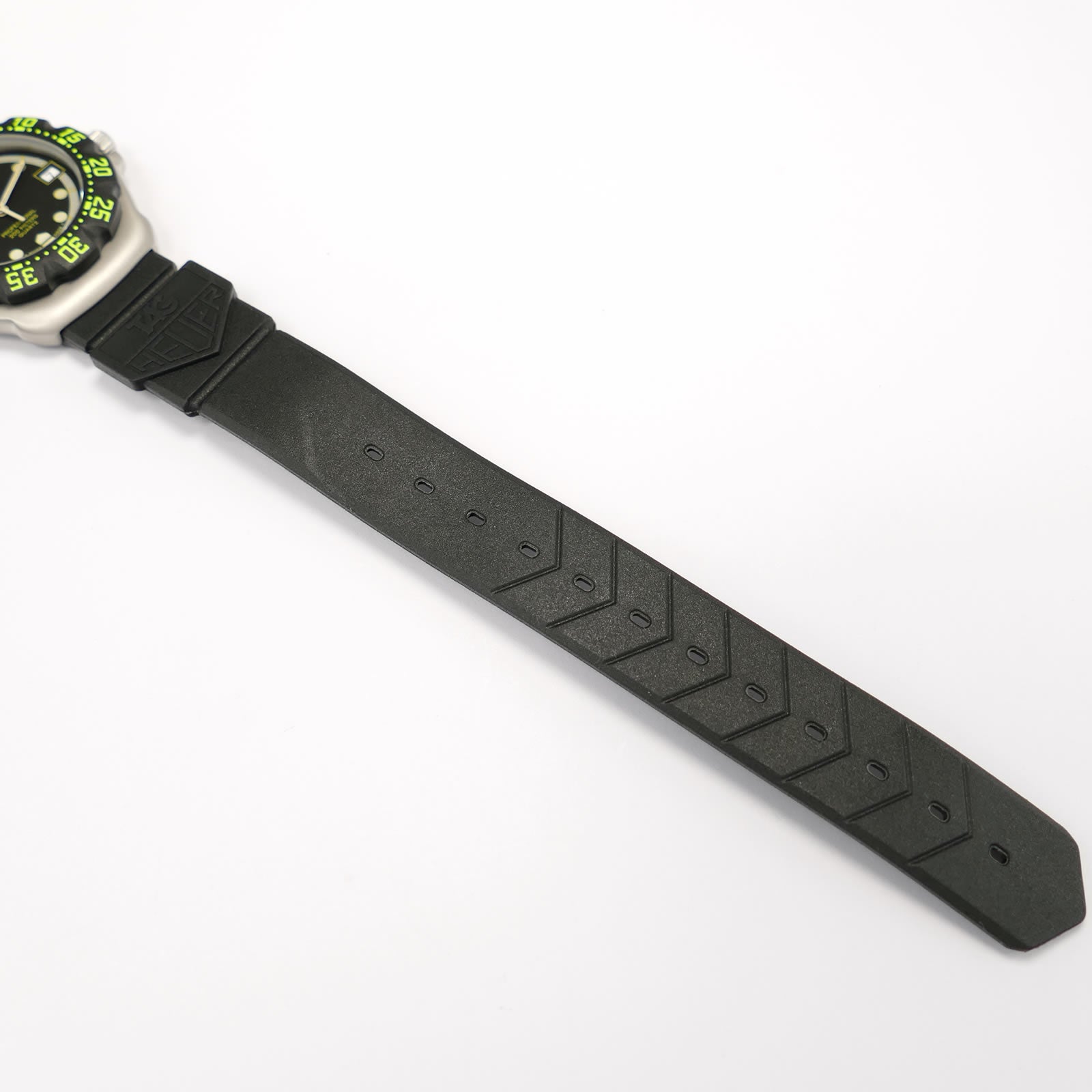 TAG Heuer Formula 1 376.513 Black Strap bottom