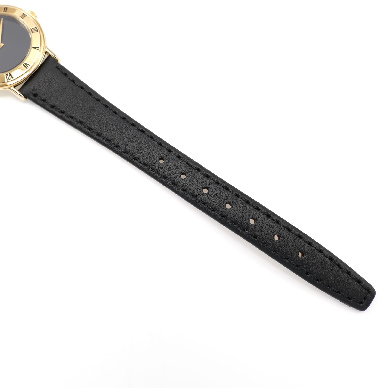 Gucci 3000L Black leather strap bottom