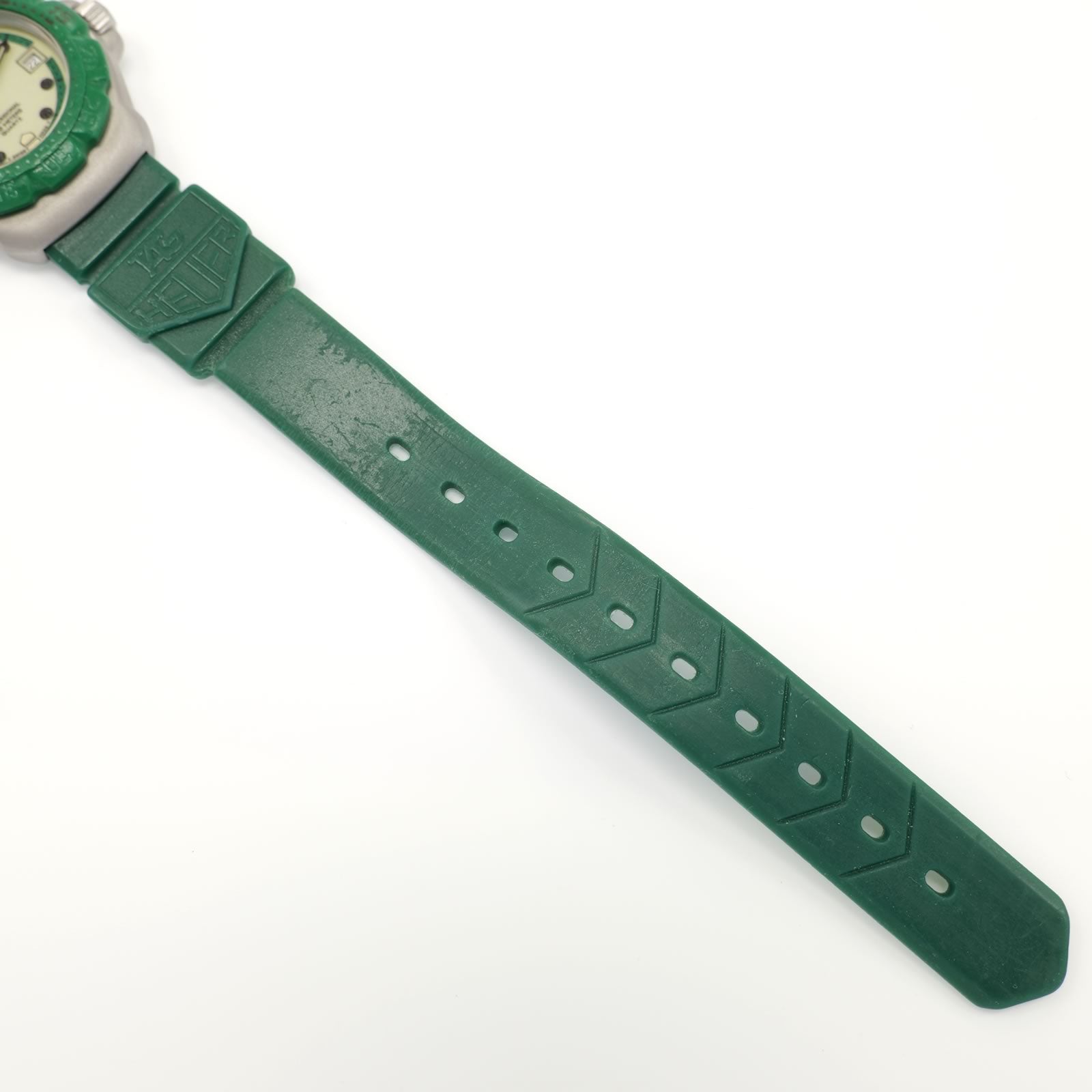 TAG Heuer Formula 1 WA1412 Green plastic strap bottom