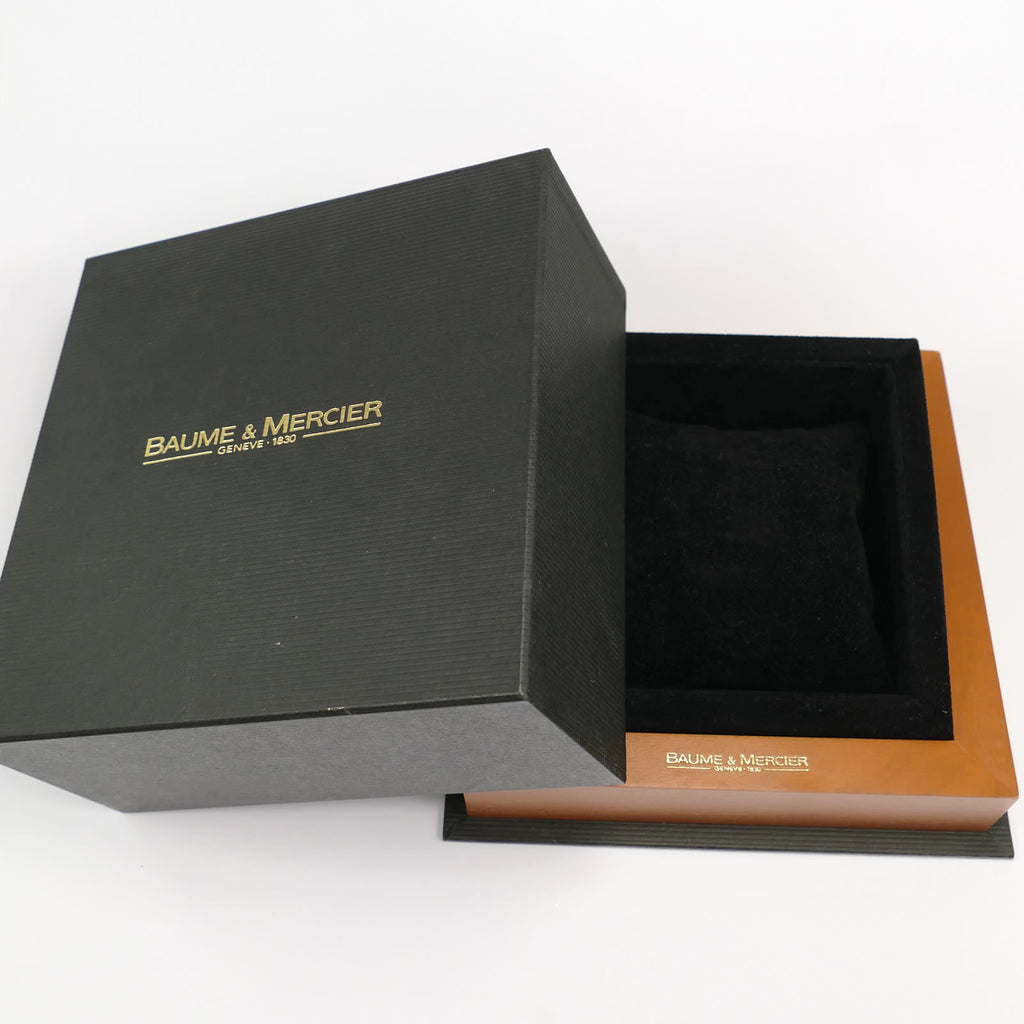 Baume & Mercier box with wood veneer