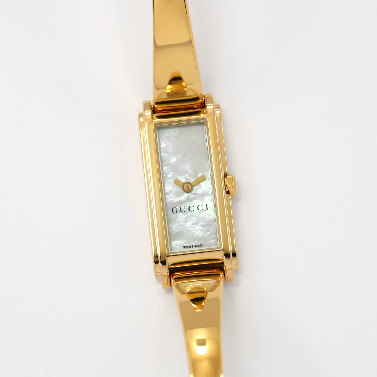 Gucci G-Line 109 White Mother of Pearl Dial 18k Gold Plated YA109525 Ladies 14mm