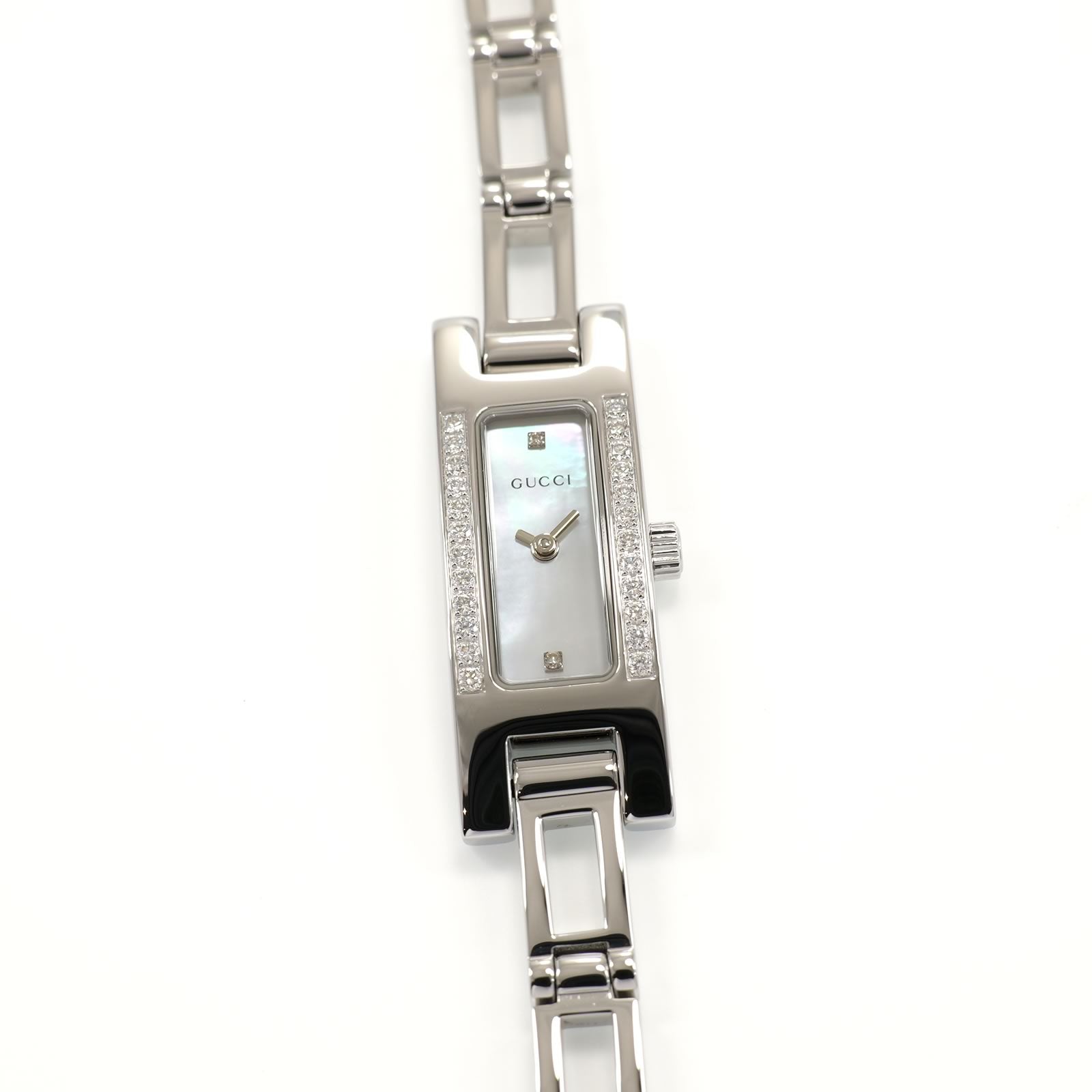 Gucci 3900L Ladies 12mm White Mother of Pearl Dial with 26 Diamonds Rectangular