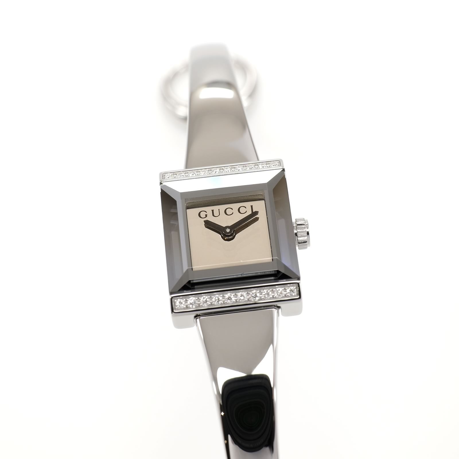 Gucci G-Frame YA128504 Ladies 14mm Mirror Dial Square 128.5 Steel Bangle