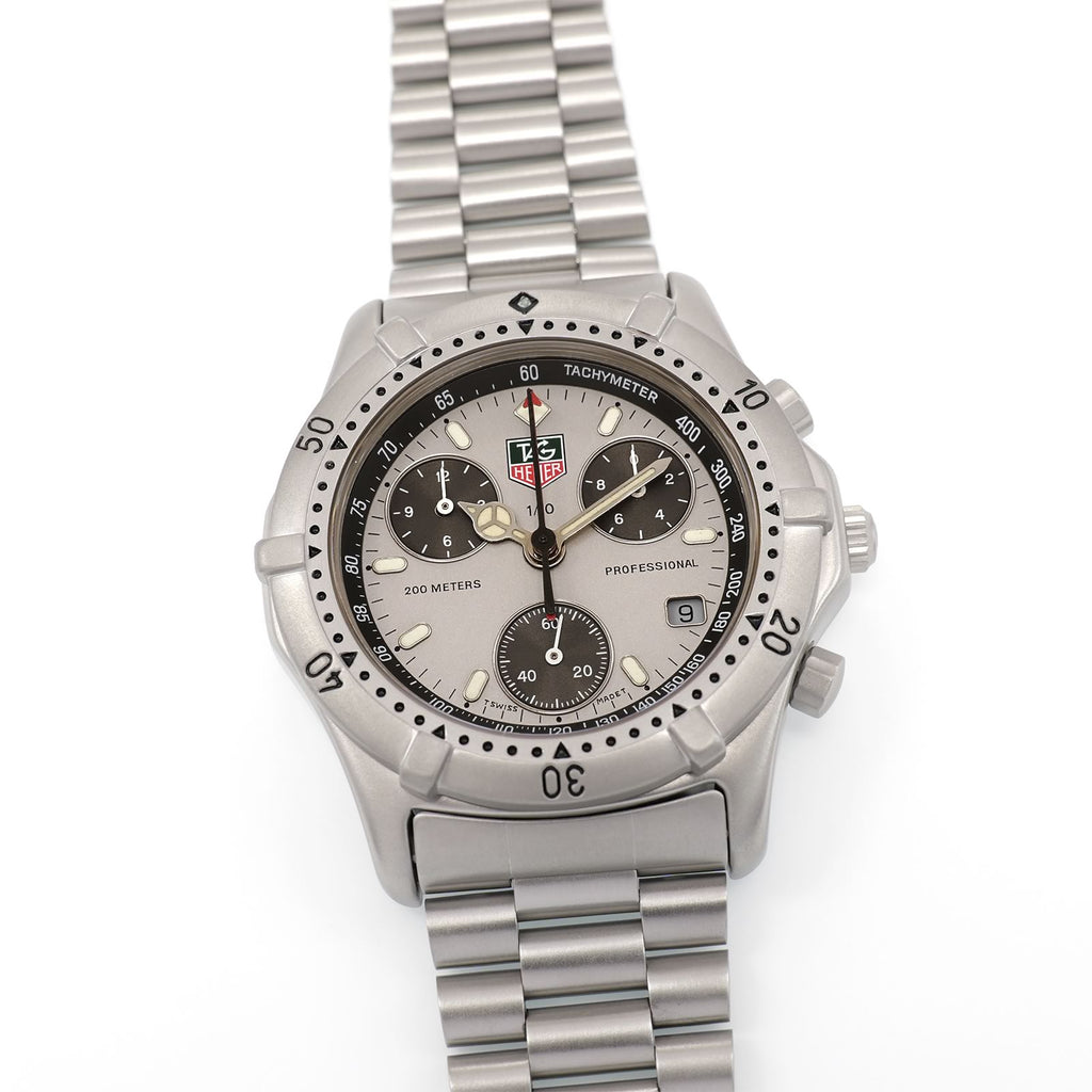 TAG Heuer 2000 Chronograph 560.206R Men's 38mm Silver / Black Dial Vintage
