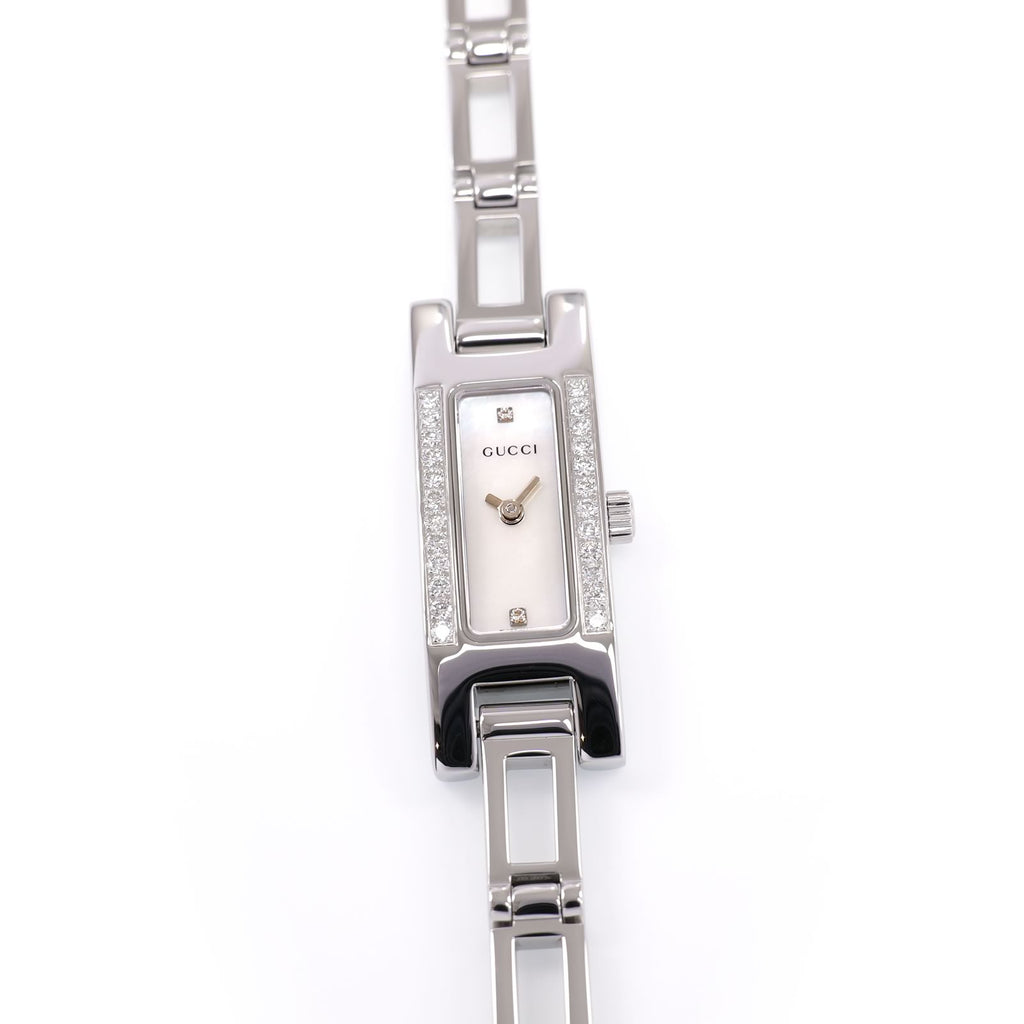 Gucci 3900L Ladies 12mm White Mother of Pearl Dial with 26 Diamonds Rectangular