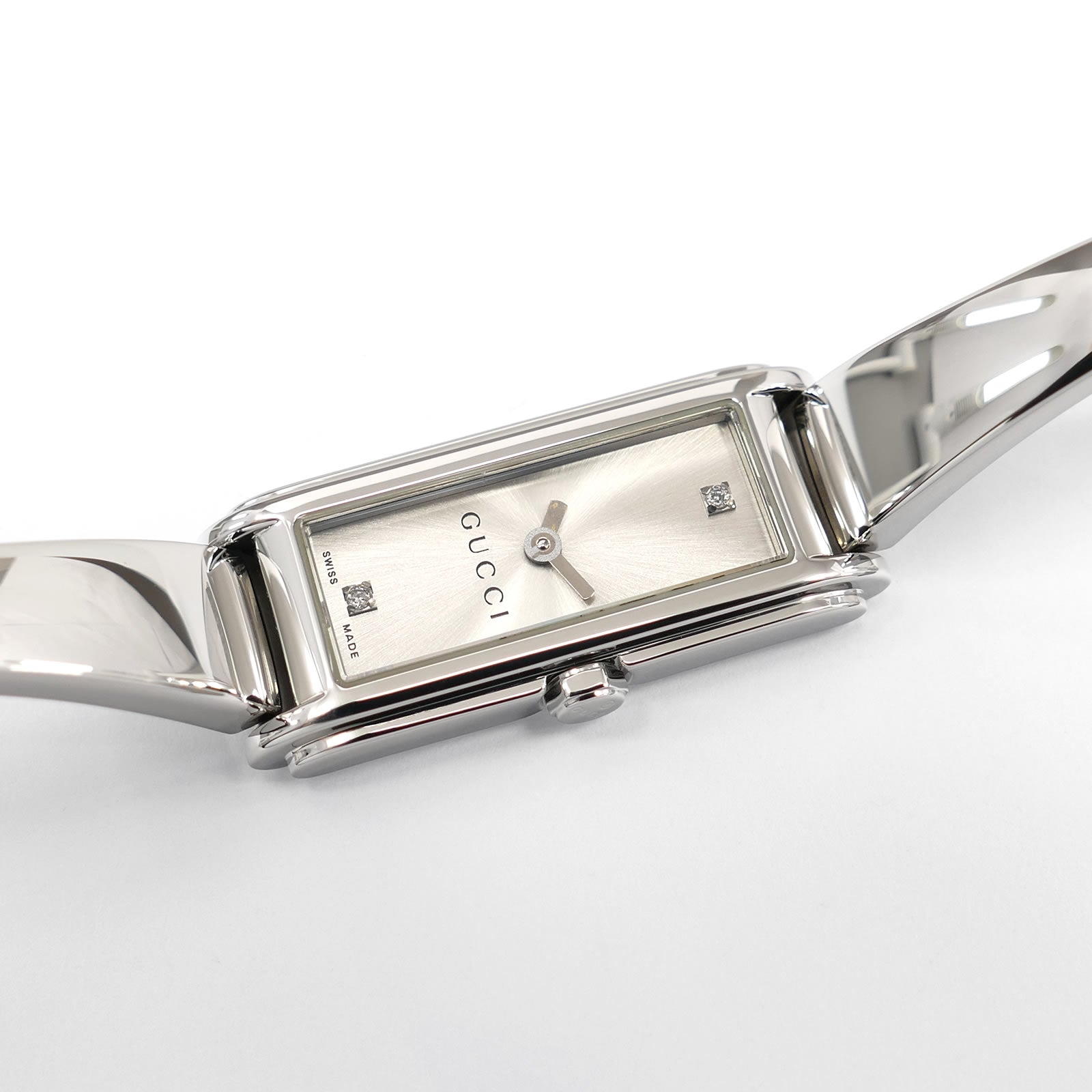 Gucci G-Line 109 Silver Sunburst Dial with 2 Diamonds