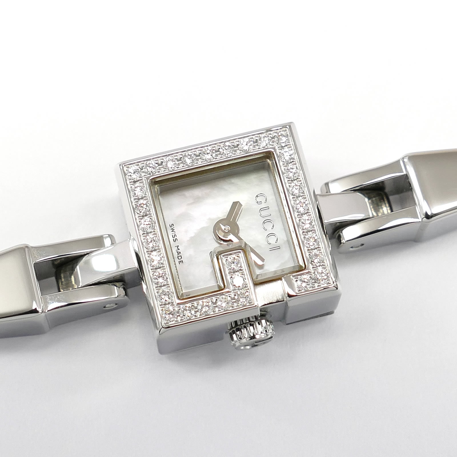 Gucci Mini G 102 White Mother of Pearl 32 Diamonds 14mm Square