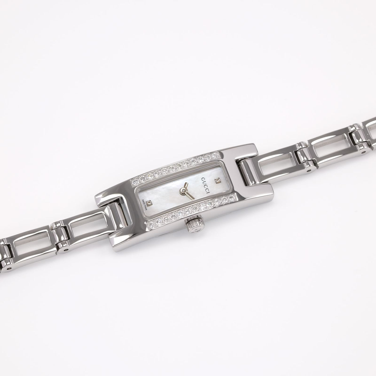 Gucci 3900L Ladies White Mother of Pearl 26 Diamonds Rectangular watch