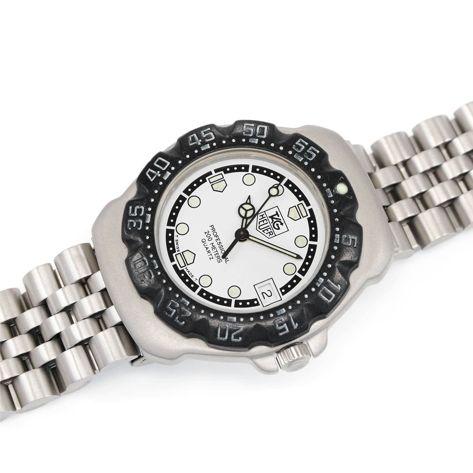 TAG Heuer Formula 1 WA1218 White and Black Dial Mid Size Men's watch