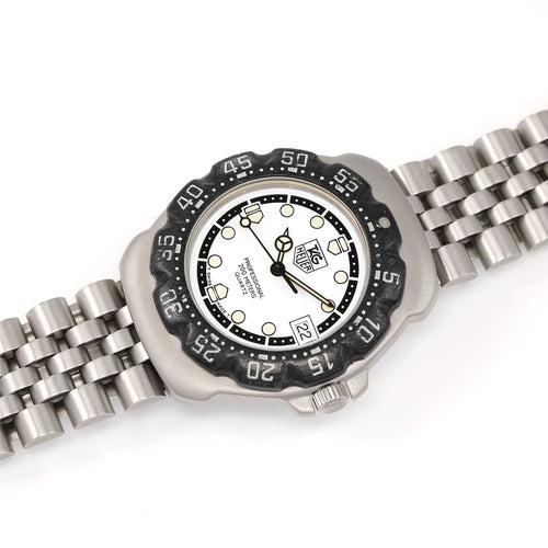 TAG Heuer Formula 1 WA1218 Men's White and Black dial Mid Size Vintage watch