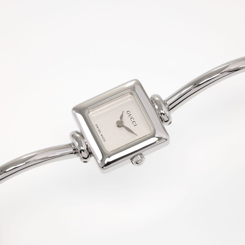 Gucci 1900L Silver Dial Square Bangle Ladies Quartz Watch