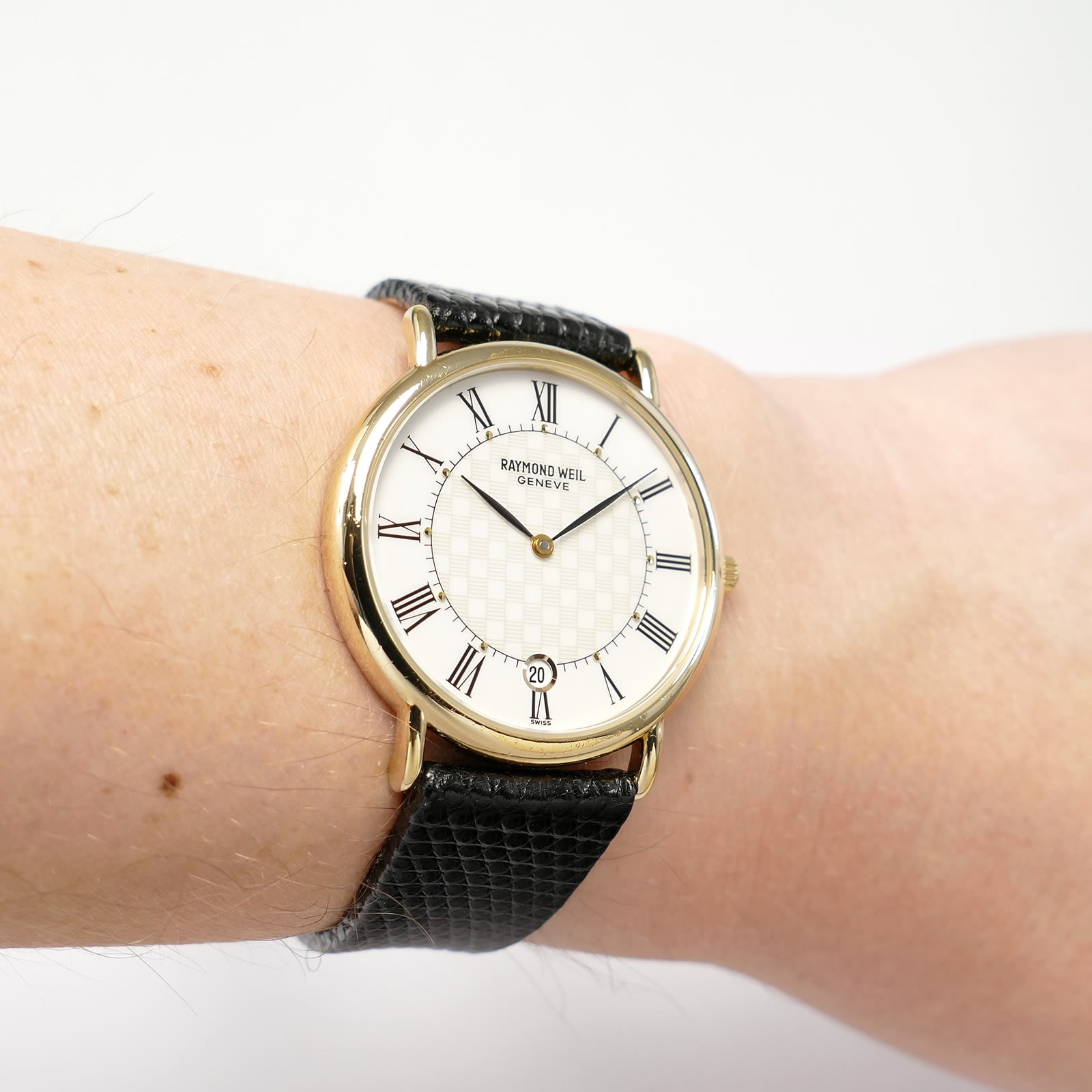 Raymond Weil 9124-2 Vintage on the wrist