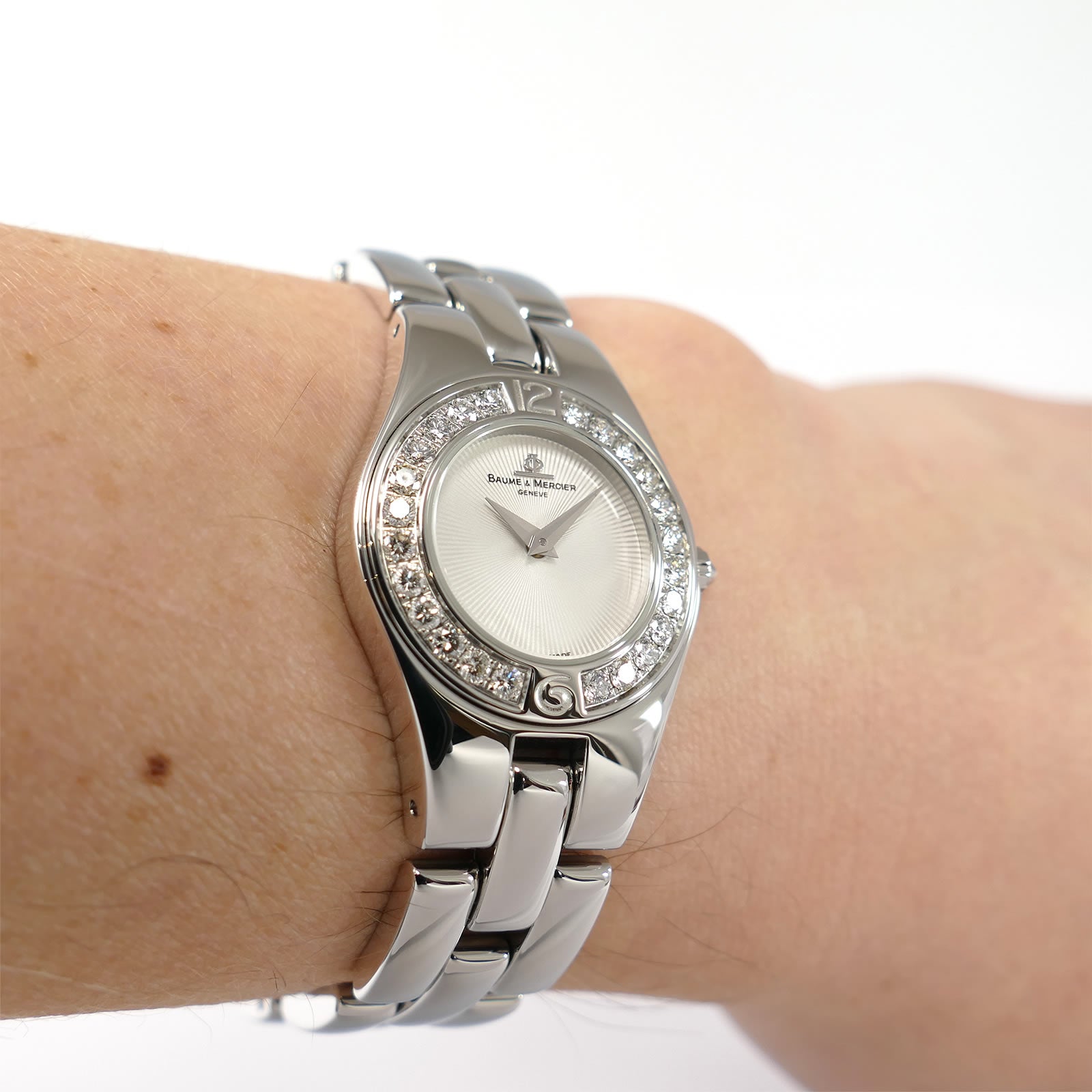 Baume & Mercier Linea 65339 on the wrist