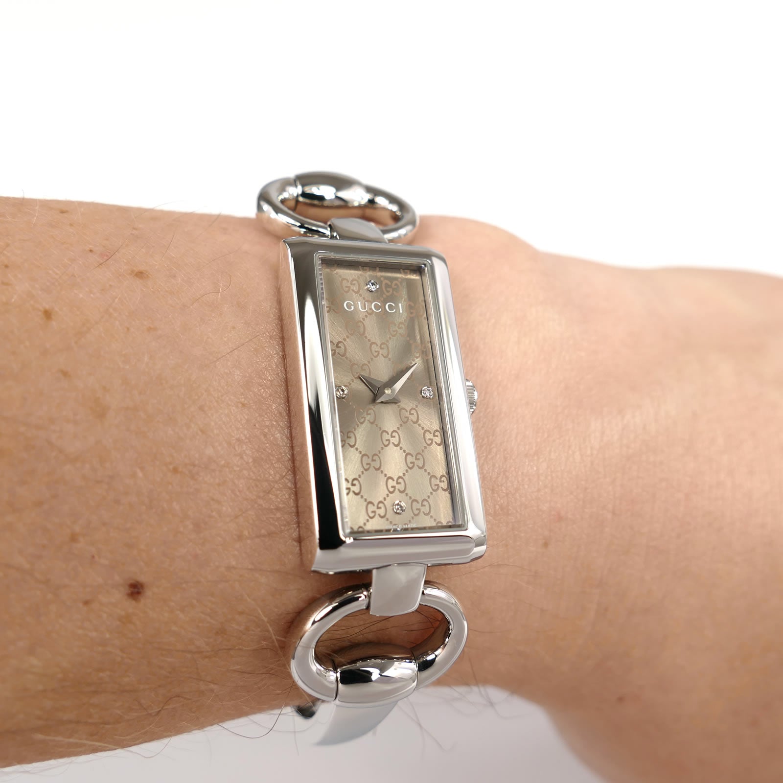 Gucci Tornabuoni 119 on the wrist