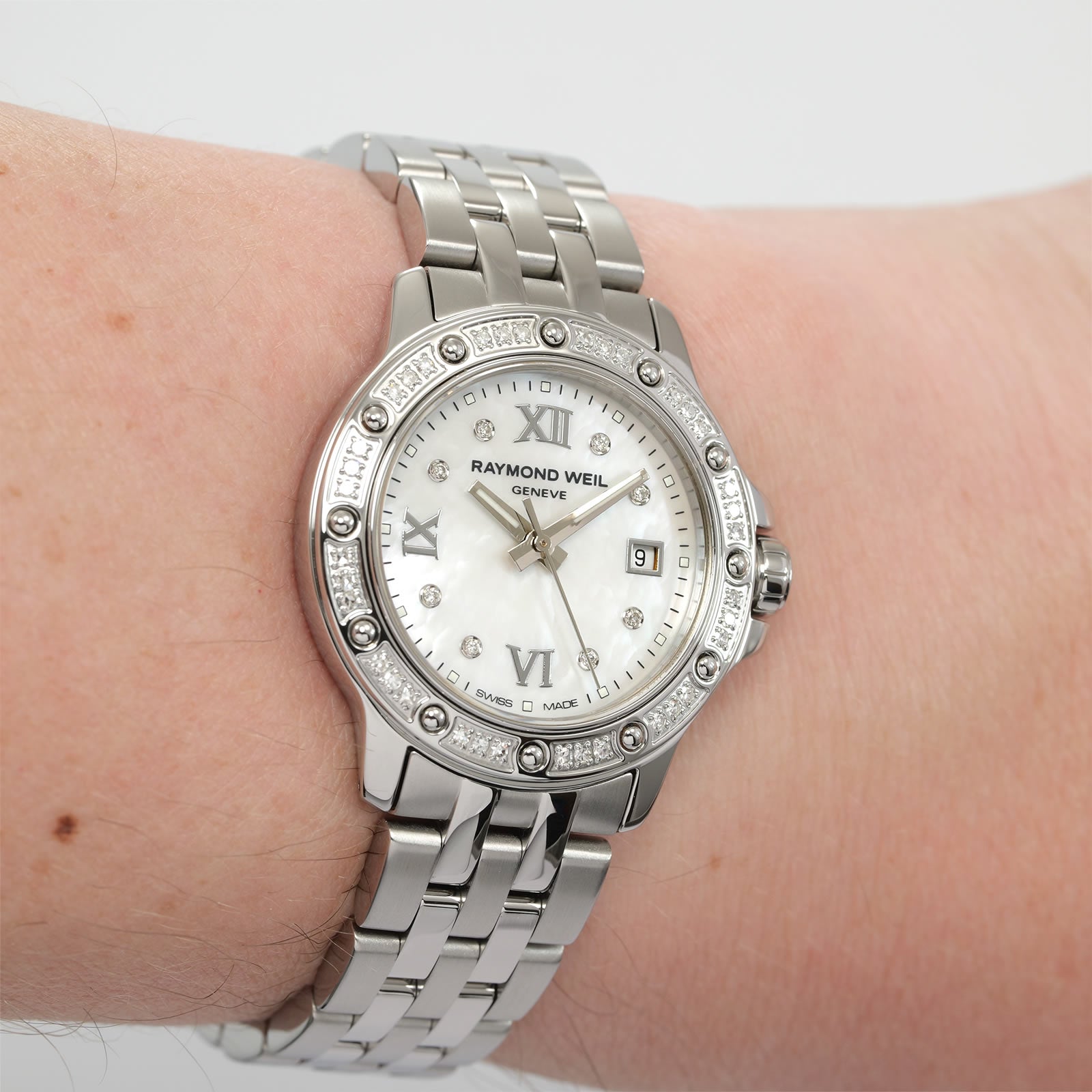 Raymond Weil Tango 5399 White Mother of Pearl on the wrist