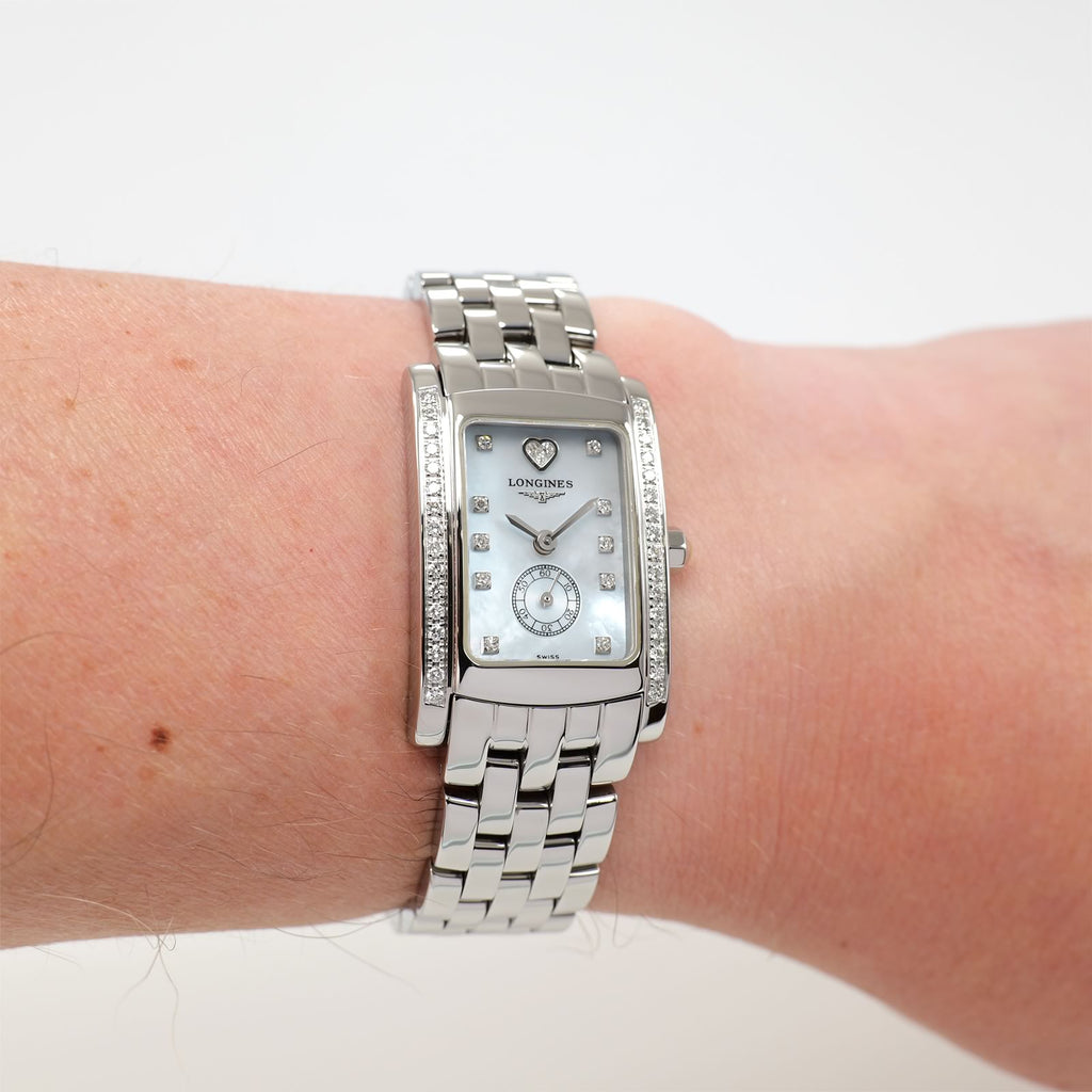 Longines DolceVita L5.155.0 Blue Mother of Pearl on the wrist