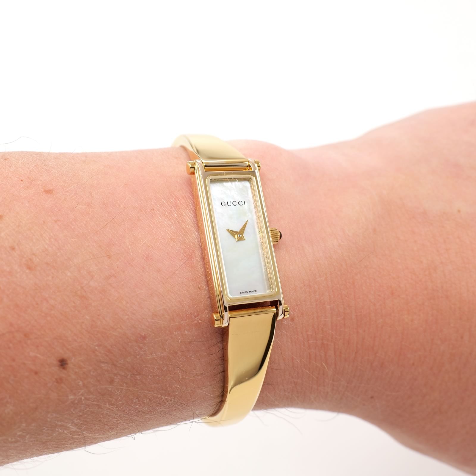 Gucci 1500L White Mother of Pearl Rectangular Dial on the wrist