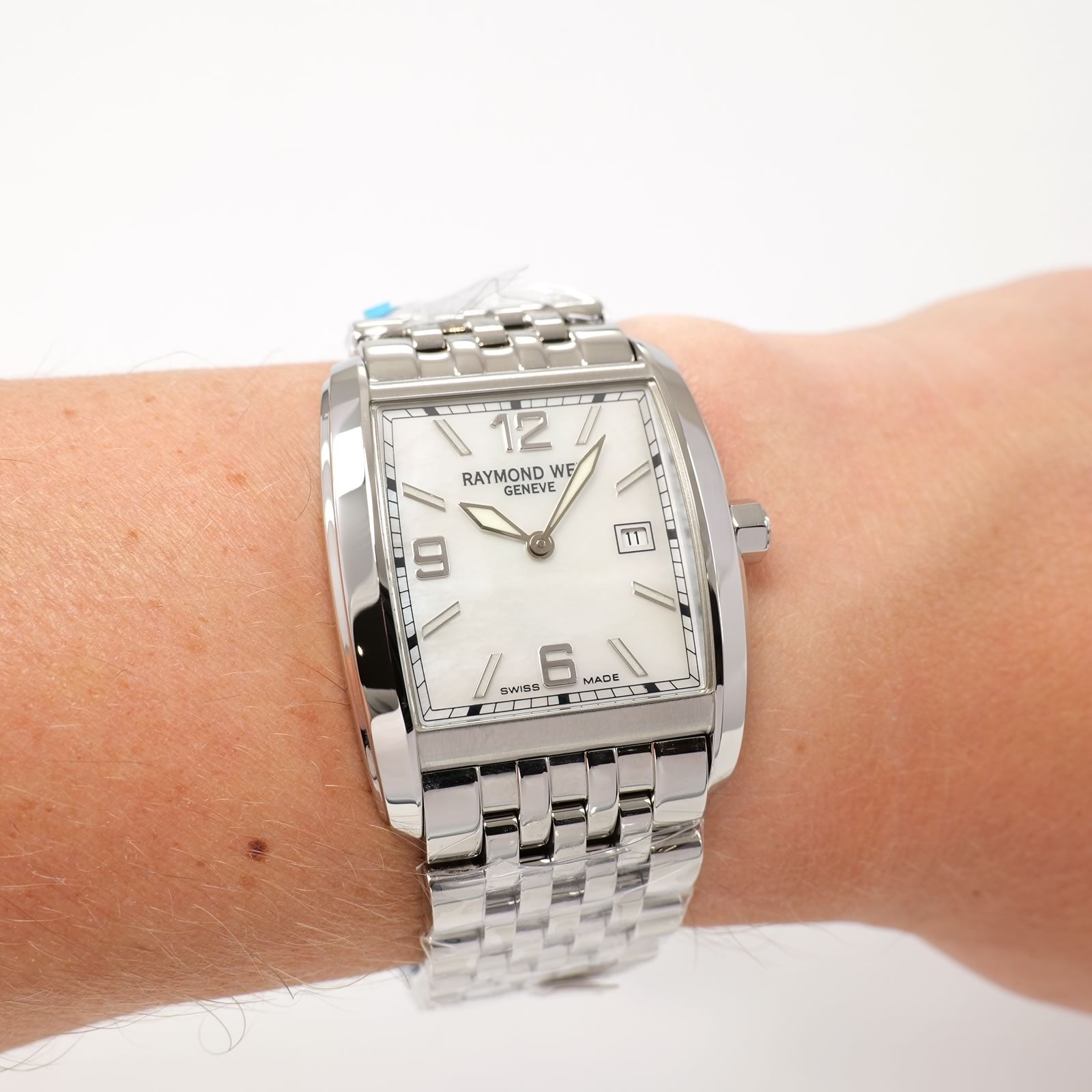 Raymond Weil Don Giovanni 9976 White Mother of Pearl on the wrist