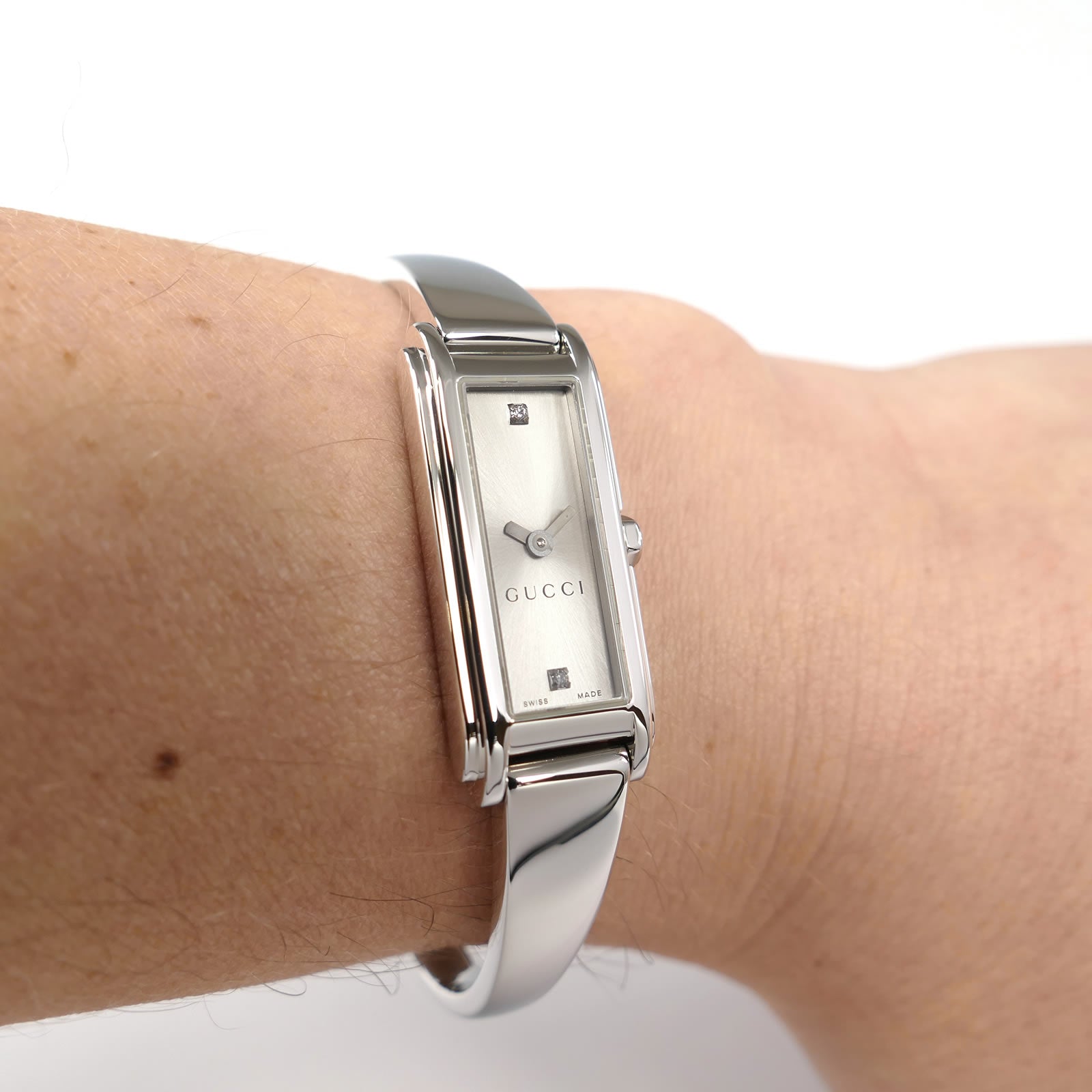 Gucci G-Line 109 Silver Dial on the wrist