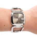 Gucci G 125.4 Brown Dial on the wrist