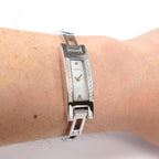 Gucci 3900L White Mother of Pearl on the wrist
