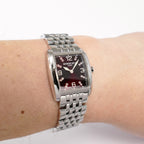 Raymond Weil Don Giovanni 5976 Burgundy / red dial on the wrist