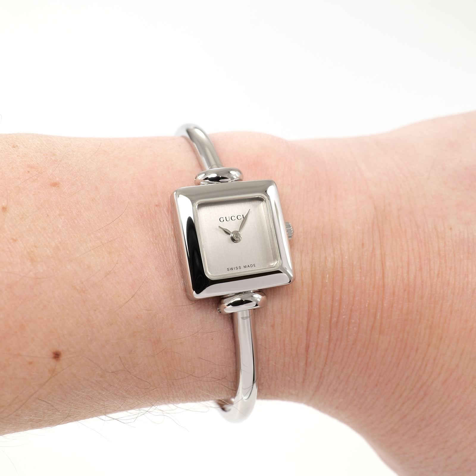 Gucci 1900L Silver Dial Square Watch on the wrist