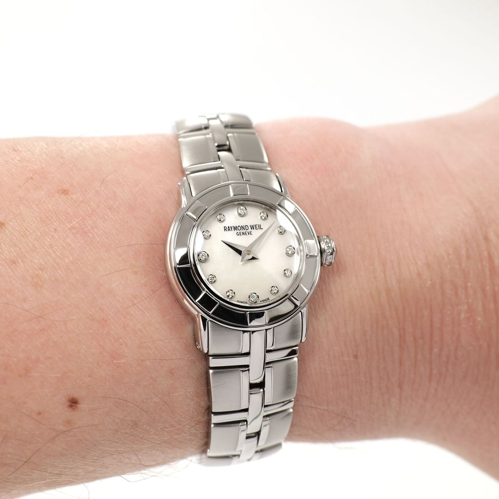Raymond Weil Parsifal 9641 White Mother of Pearl watch on the wrist
