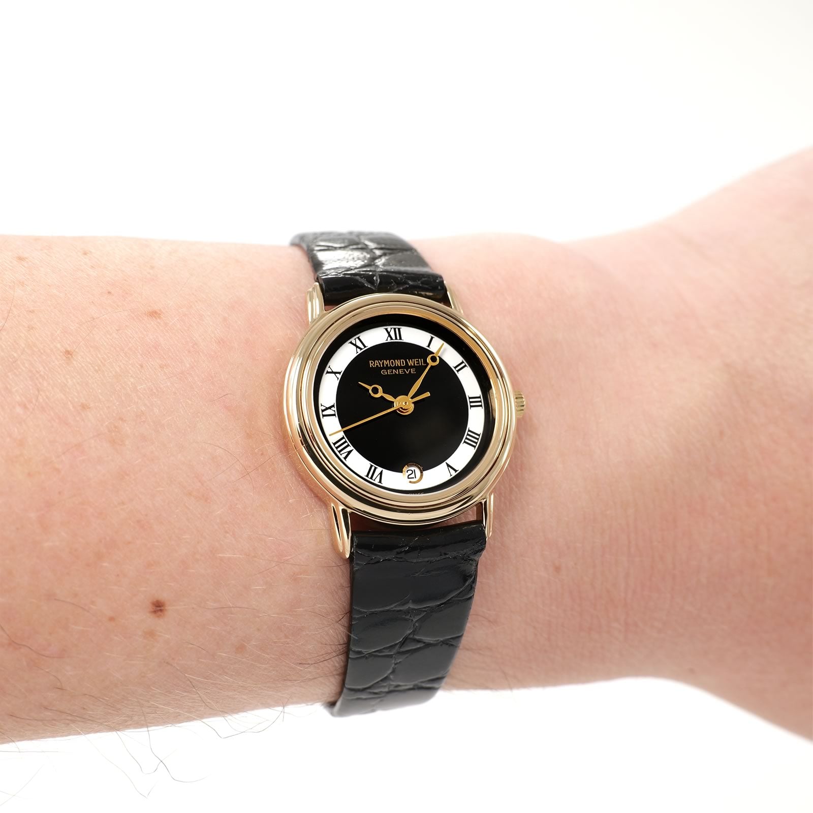 Raymond Weil Geneve 5332 Ladies Black & White Dial 18k Gold Plated watch on the wrist