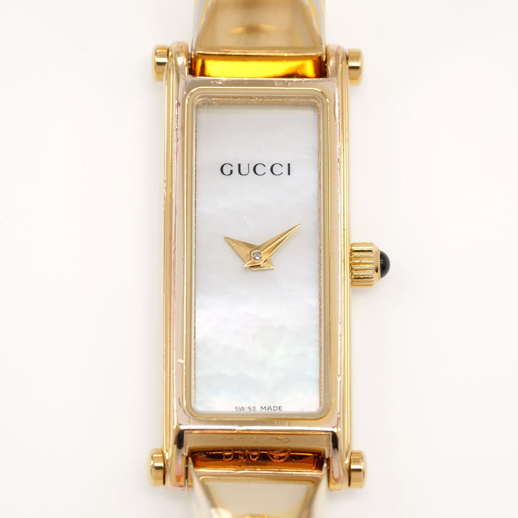 Gucci 1500L White Mother of Pearl rectangular dial close up