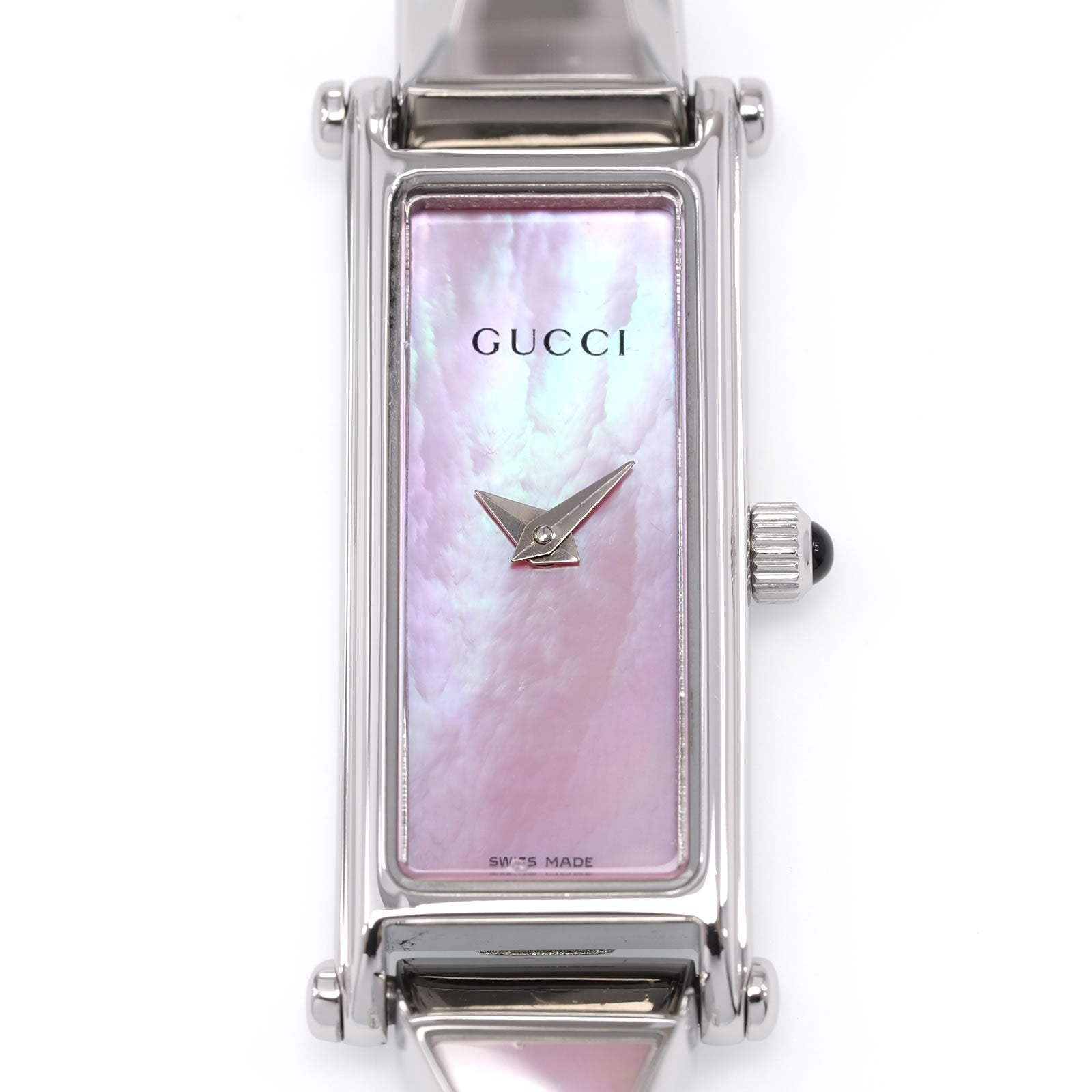 Gucci 1500L Iridescent Pink Mother of Pearl dial close up