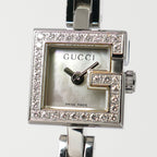 Gucci Mini G 102 White 32 Diamonds Mother of Pearl close up